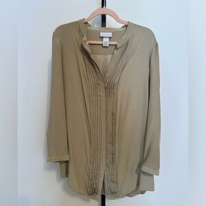 Soft surroundings 100% silk dress shirt. Long sleeves. Size medium